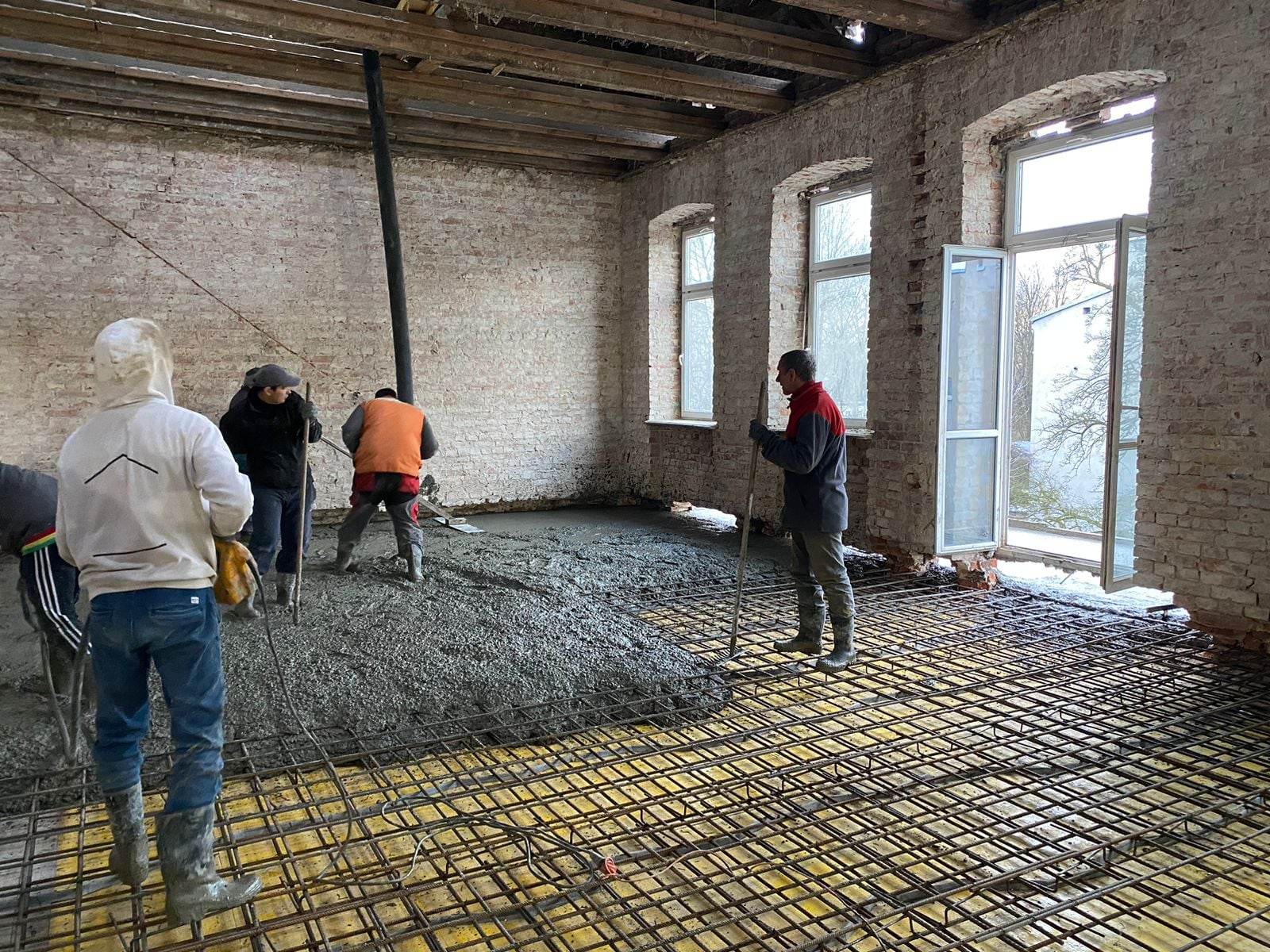 Postęp prac remontowych domu parafialnego w Częstochowie (10.03.2023)