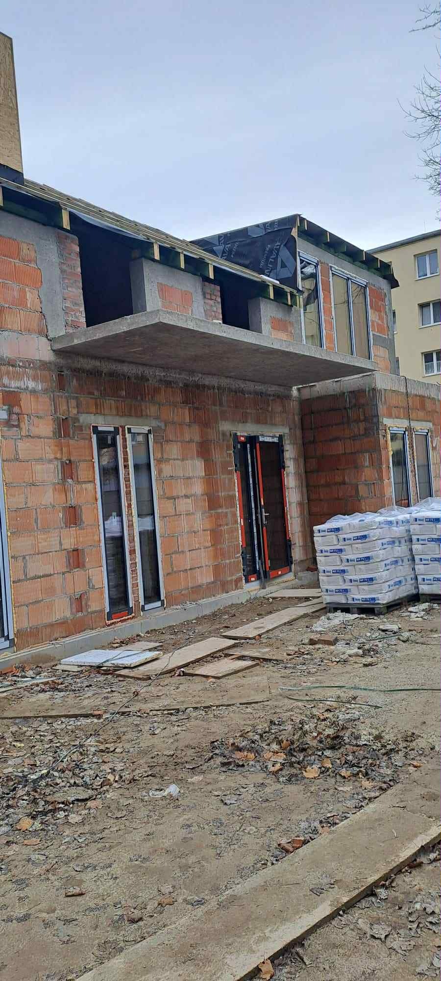 Postęp prac budowalnych domu parafialnego w Poznaniu